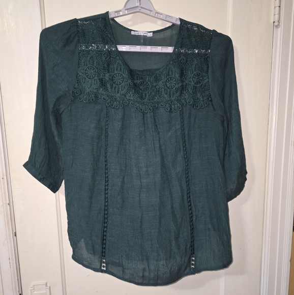 Figueroa & Flower Emerald  Green Embroidered  Lace Split Sleeve Top Size Large - Picture 1 of 7